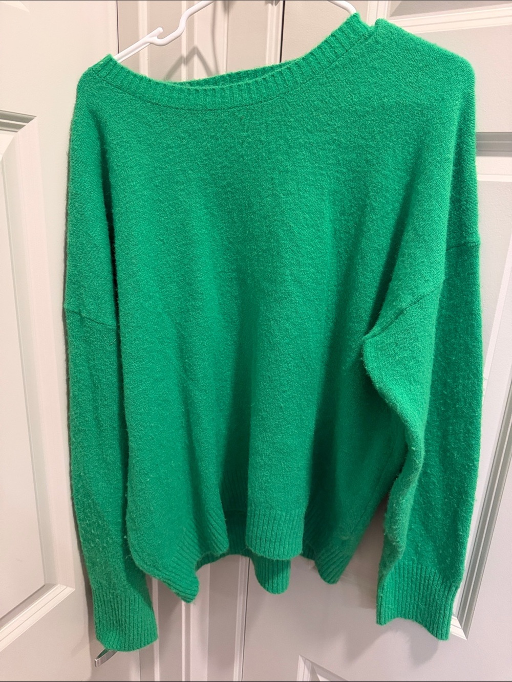 Old Navy Bright Green Crewneck Sweater